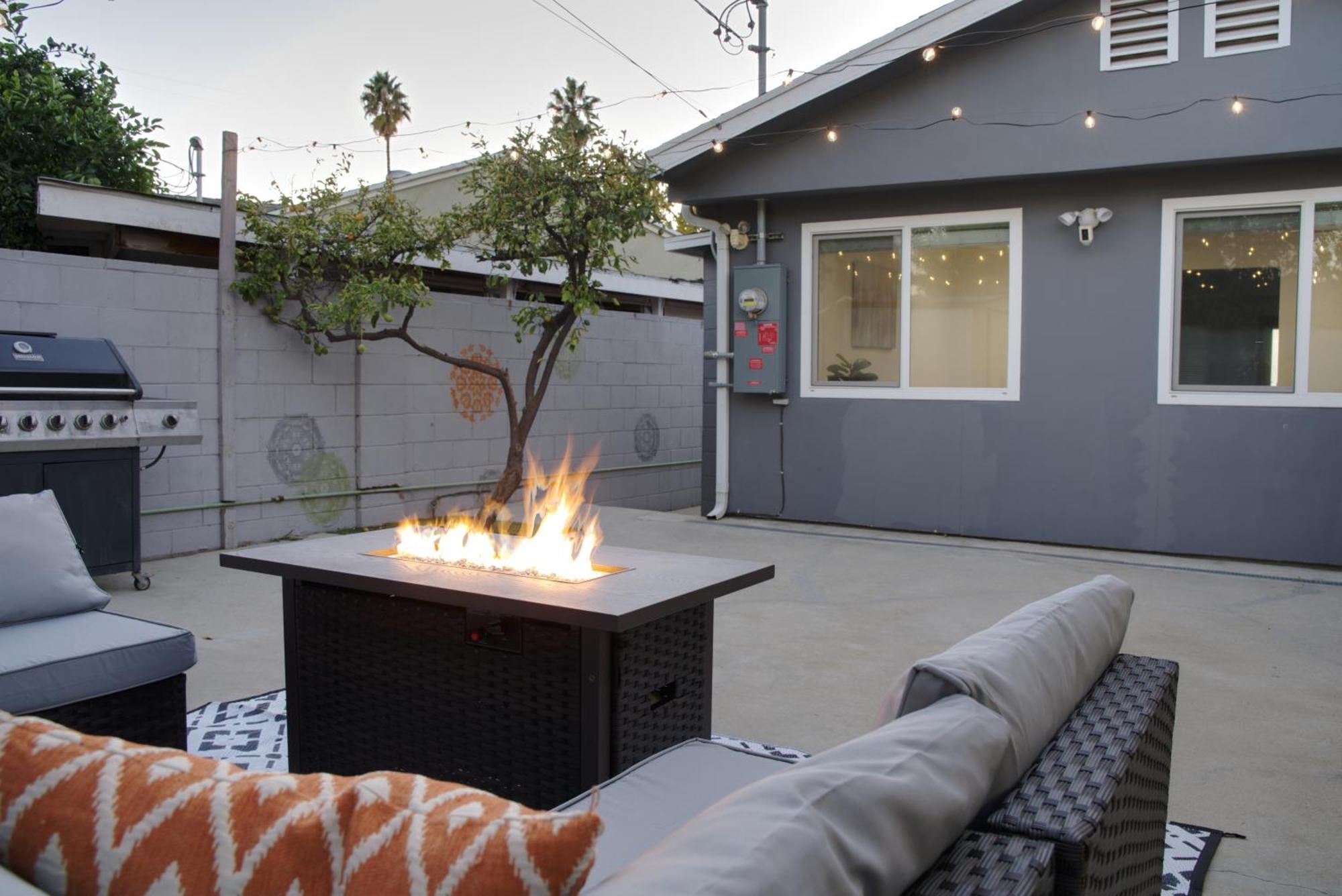 Holiday home Modern La - King Bed, Outdoor Living, Firepit