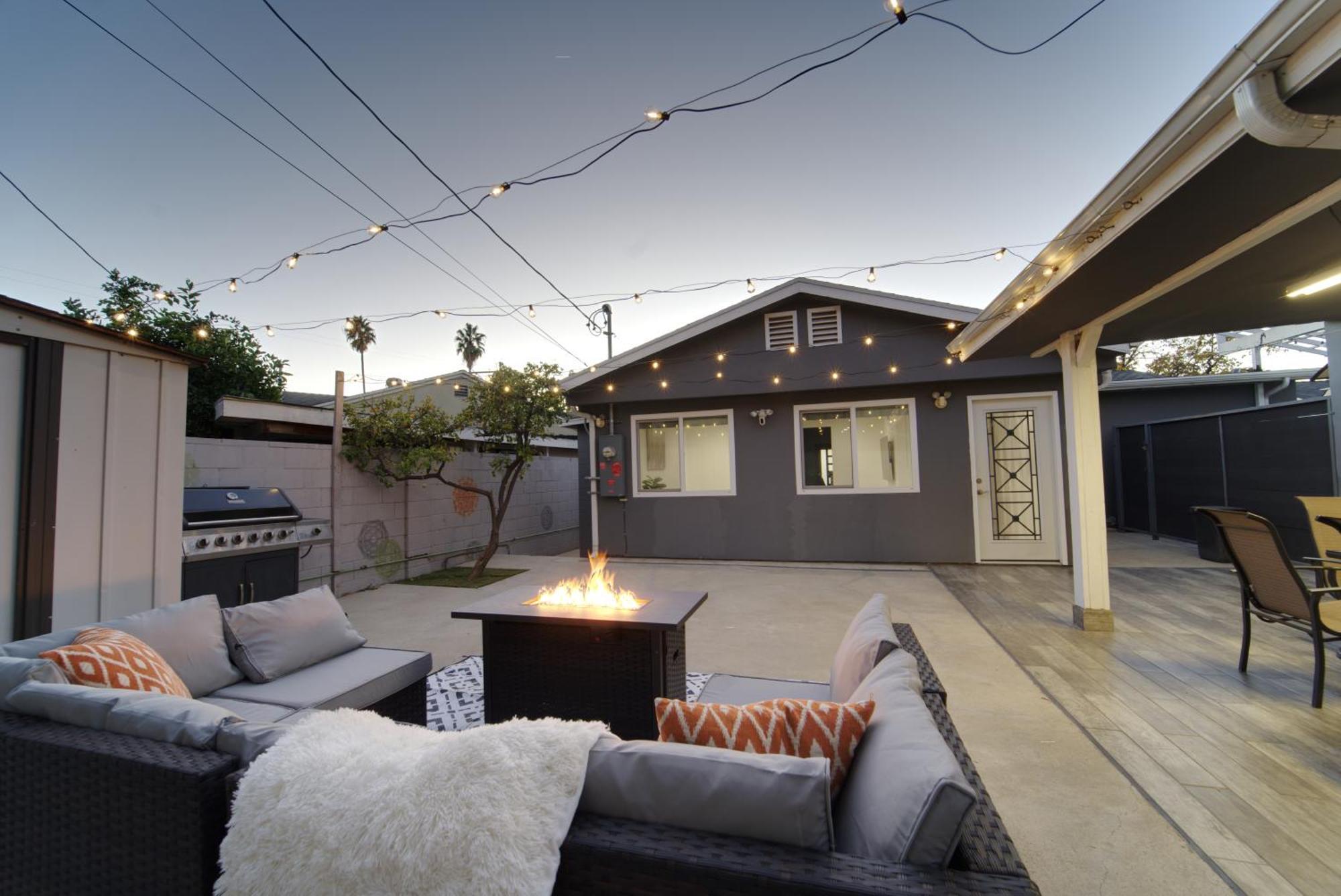 Modern La - King Bed, Outdoor Living, Firepit Holiday home Los Angeles